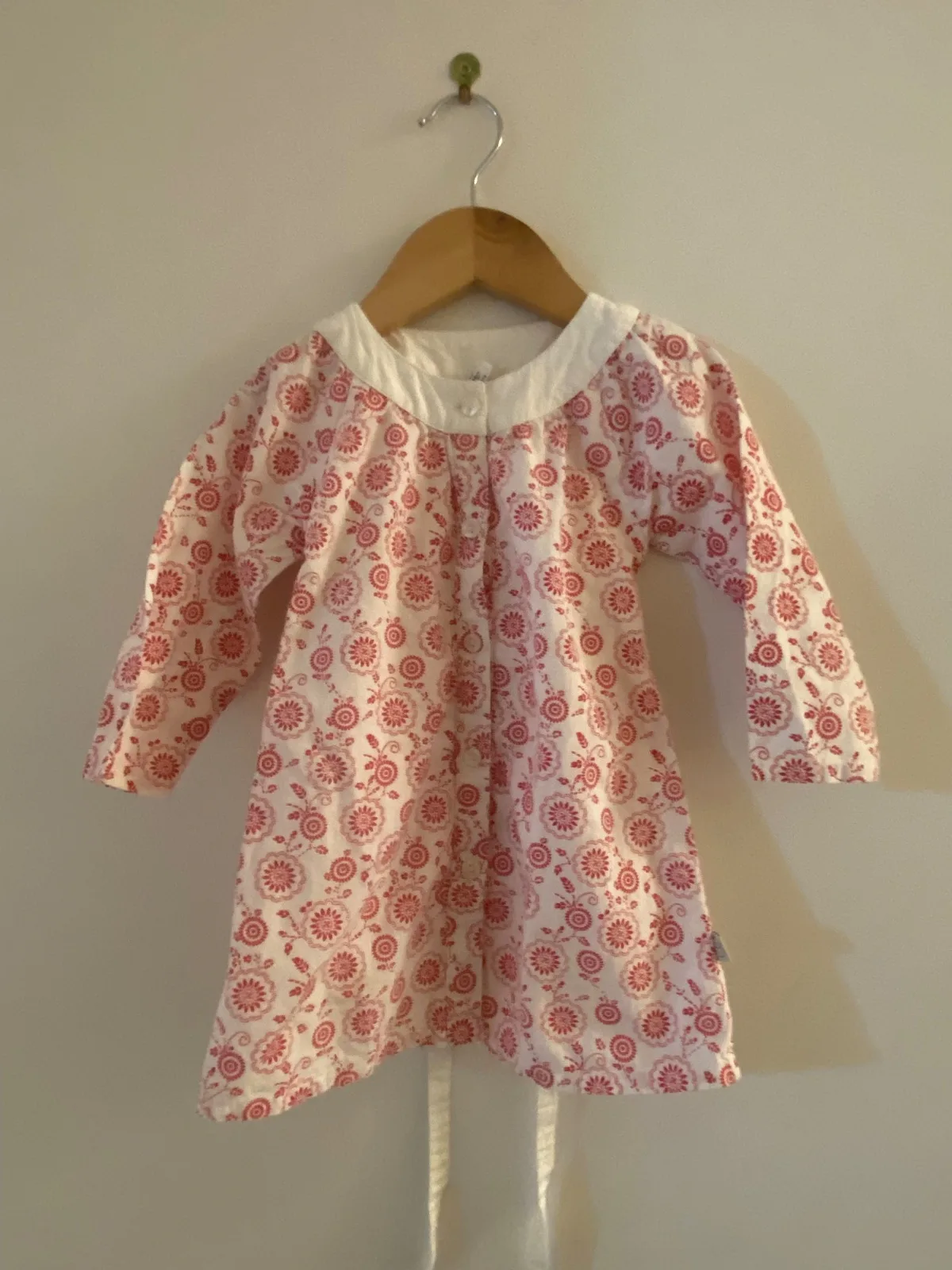 Gaia Dress Size 1 Organic Cotton Red and White Flower Pattern — photo 4