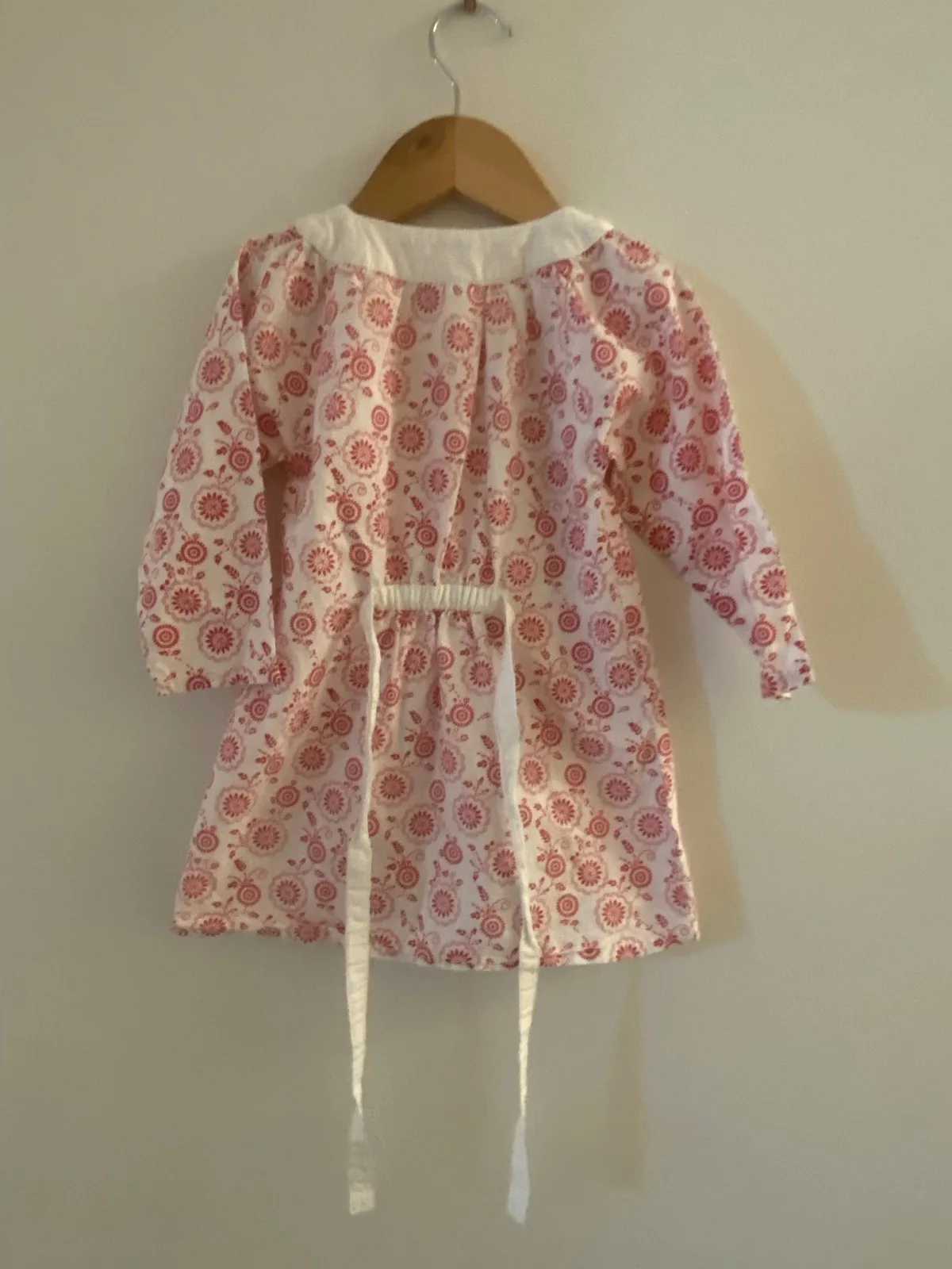 Gaia Dress Size 1 Organic Cotton Red and White Flower Pattern — photo 3