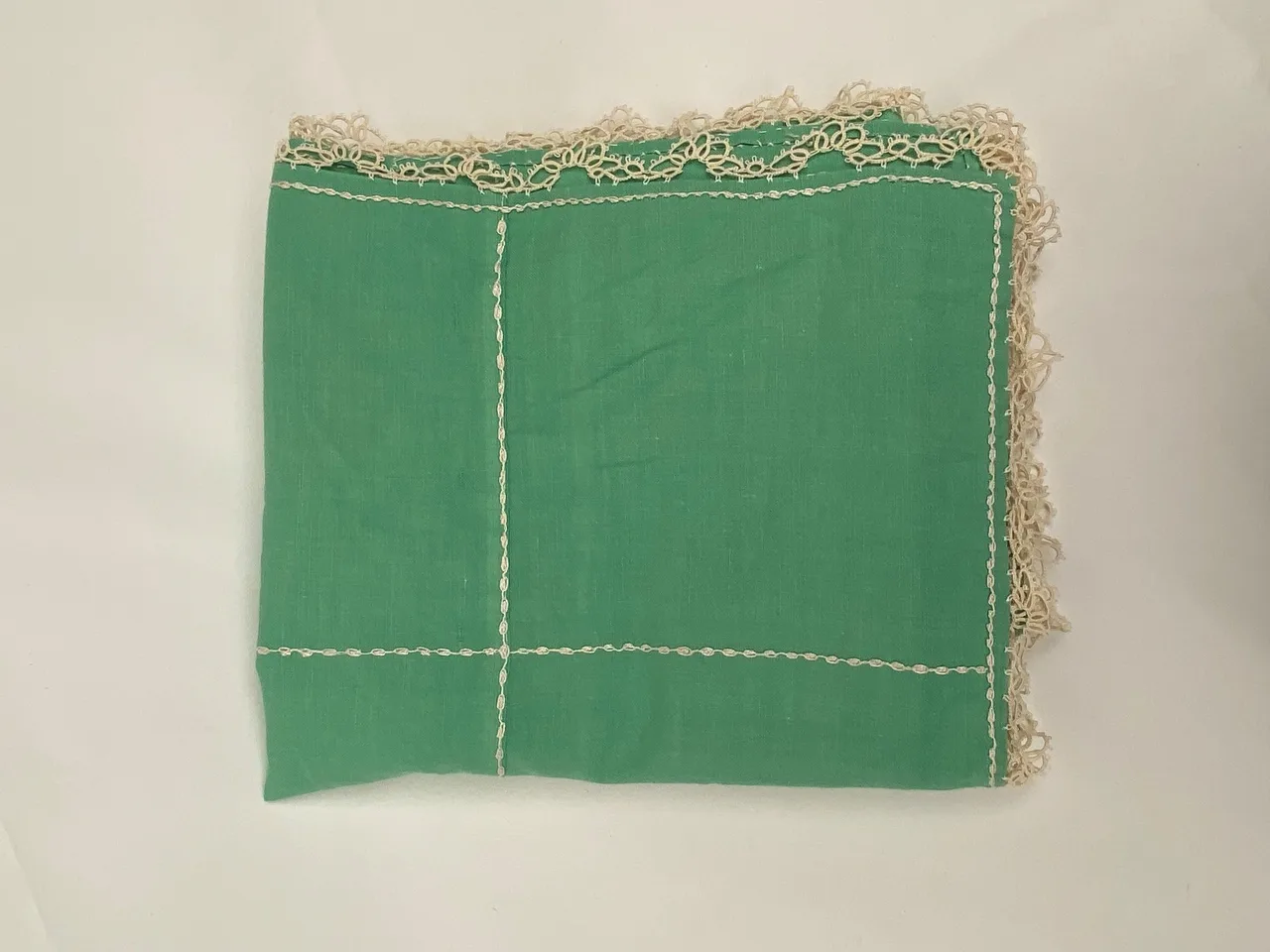 Vintage 1950s Mint Green Tablecloth Handmade Great Condition — photo 11