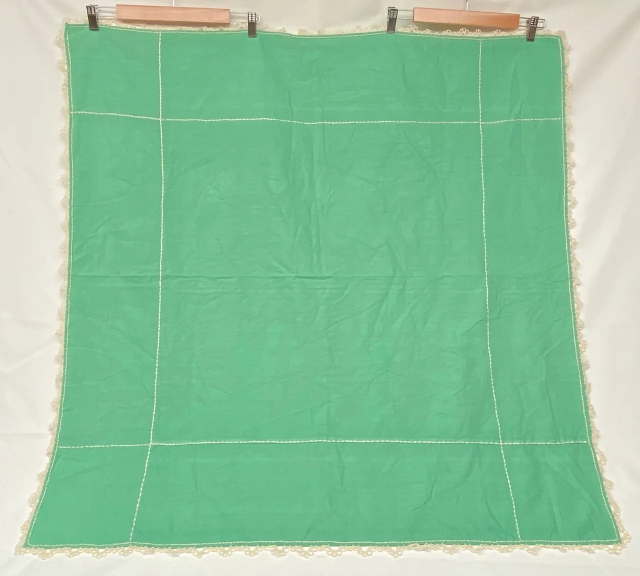 Vintage 1950s Mint Green Tablecloth Handmade Great Condition — photo 6