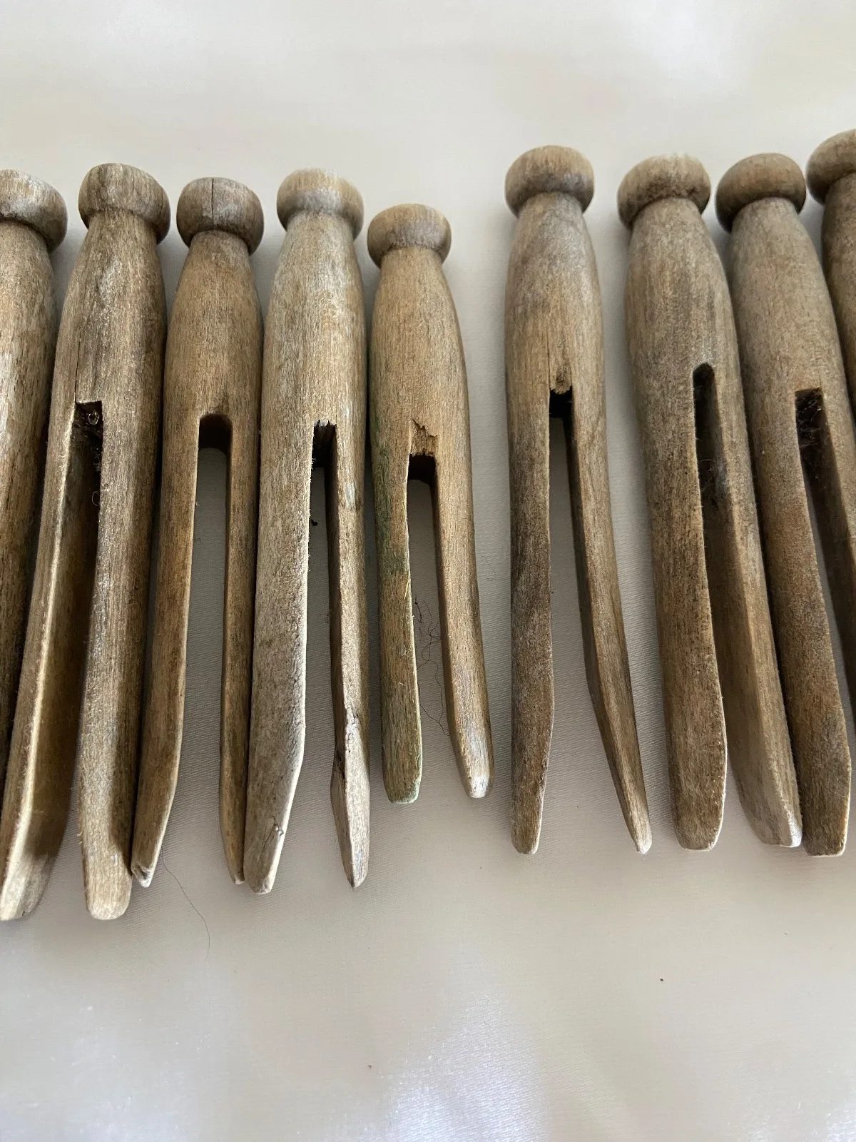 14 Vintage wooden dolly pegs, for art, craft or display — photo 4