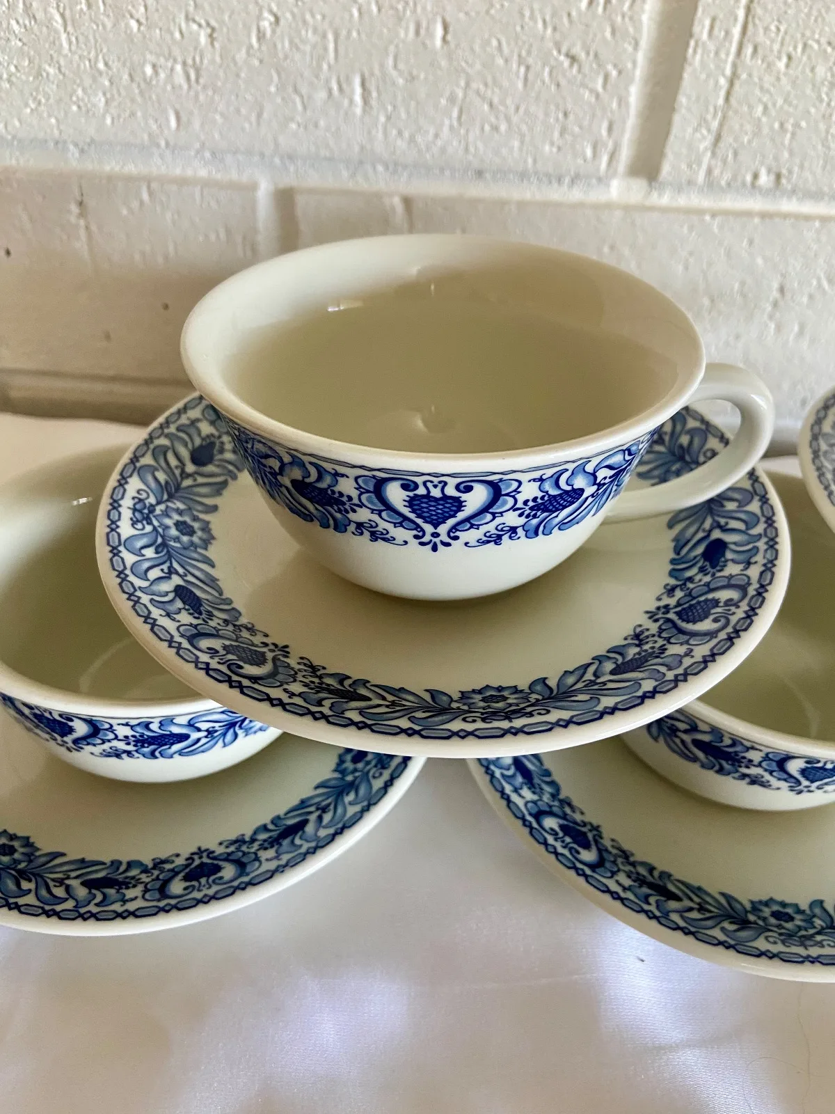 5 Vintage 1978 Swiss Cups and Saucer by Suisse Langenthal — photo 5
