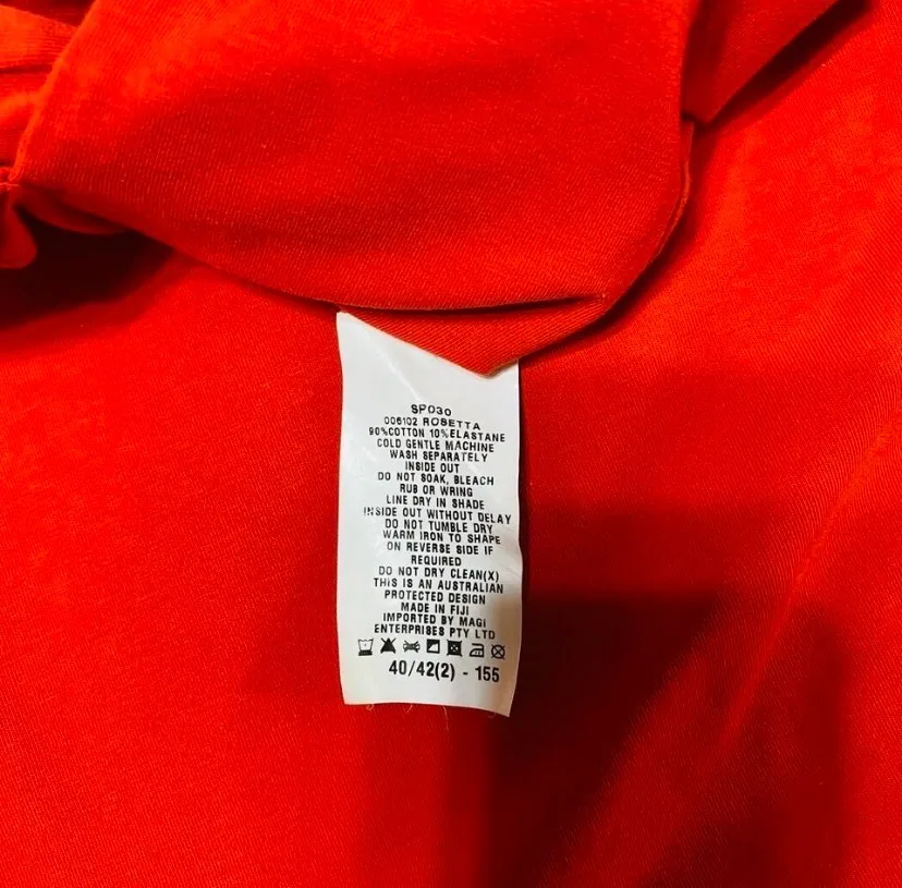 -Kookai red short-sleeve bodycon mini dress.app 10 – photo 5