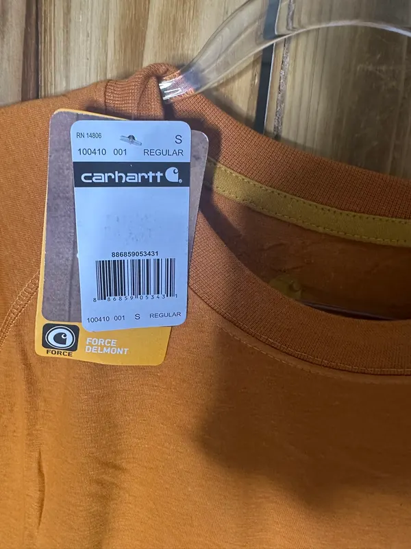 Carhartt pocket Tee new - Small