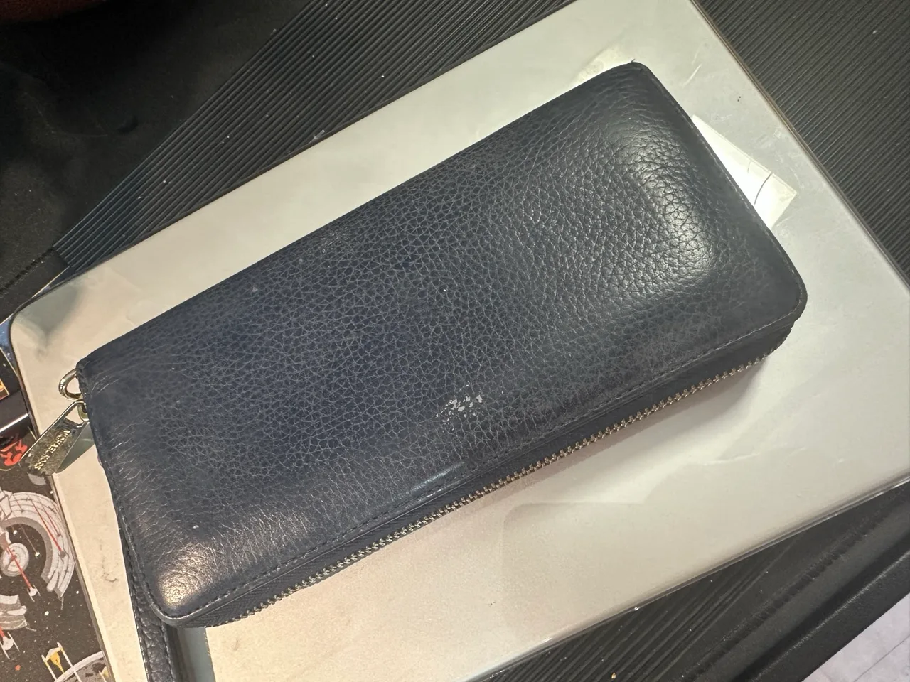 Michael Kors zip wallet - nice. — photo 5