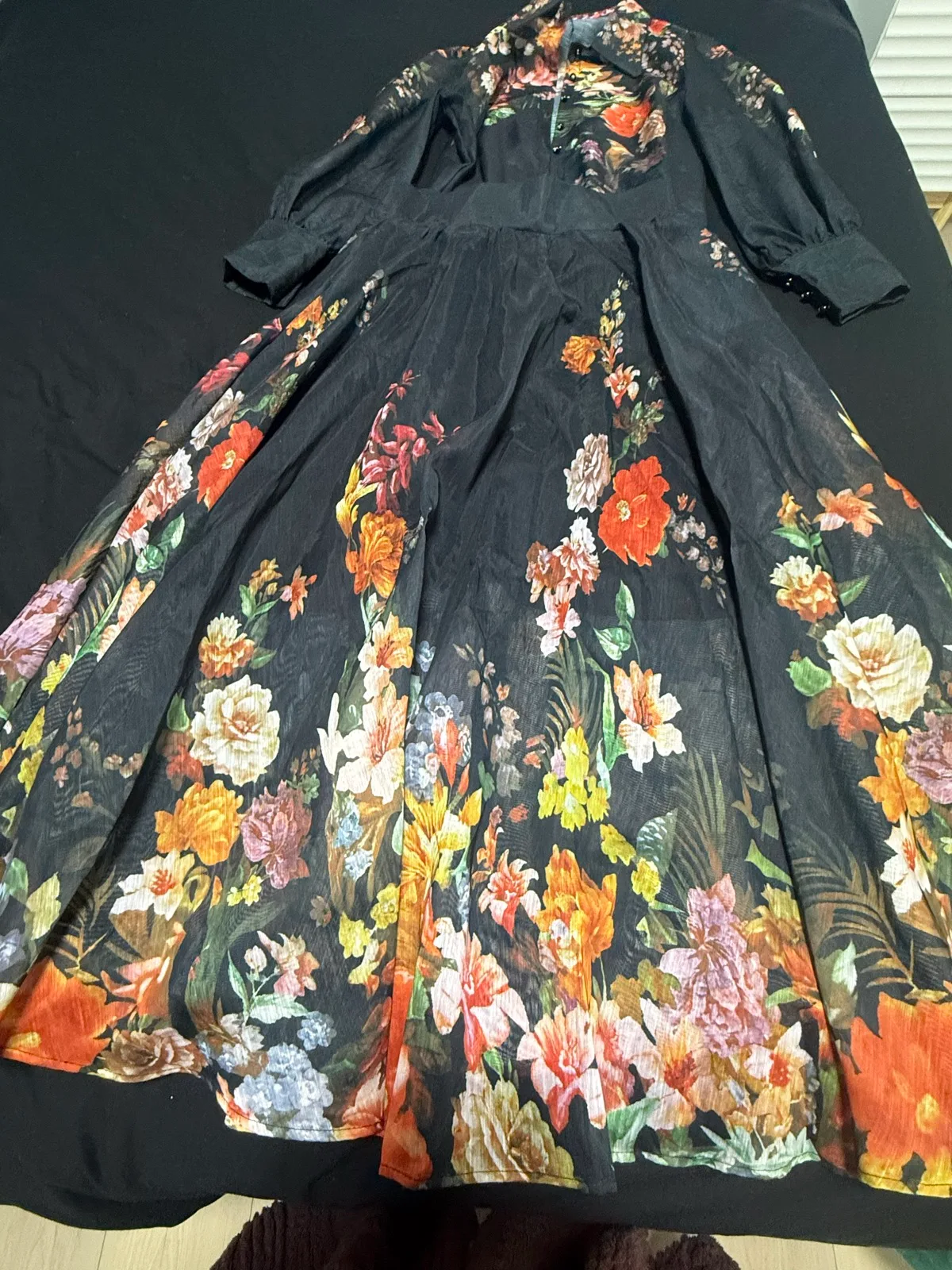 Ladies clothes — photo 3