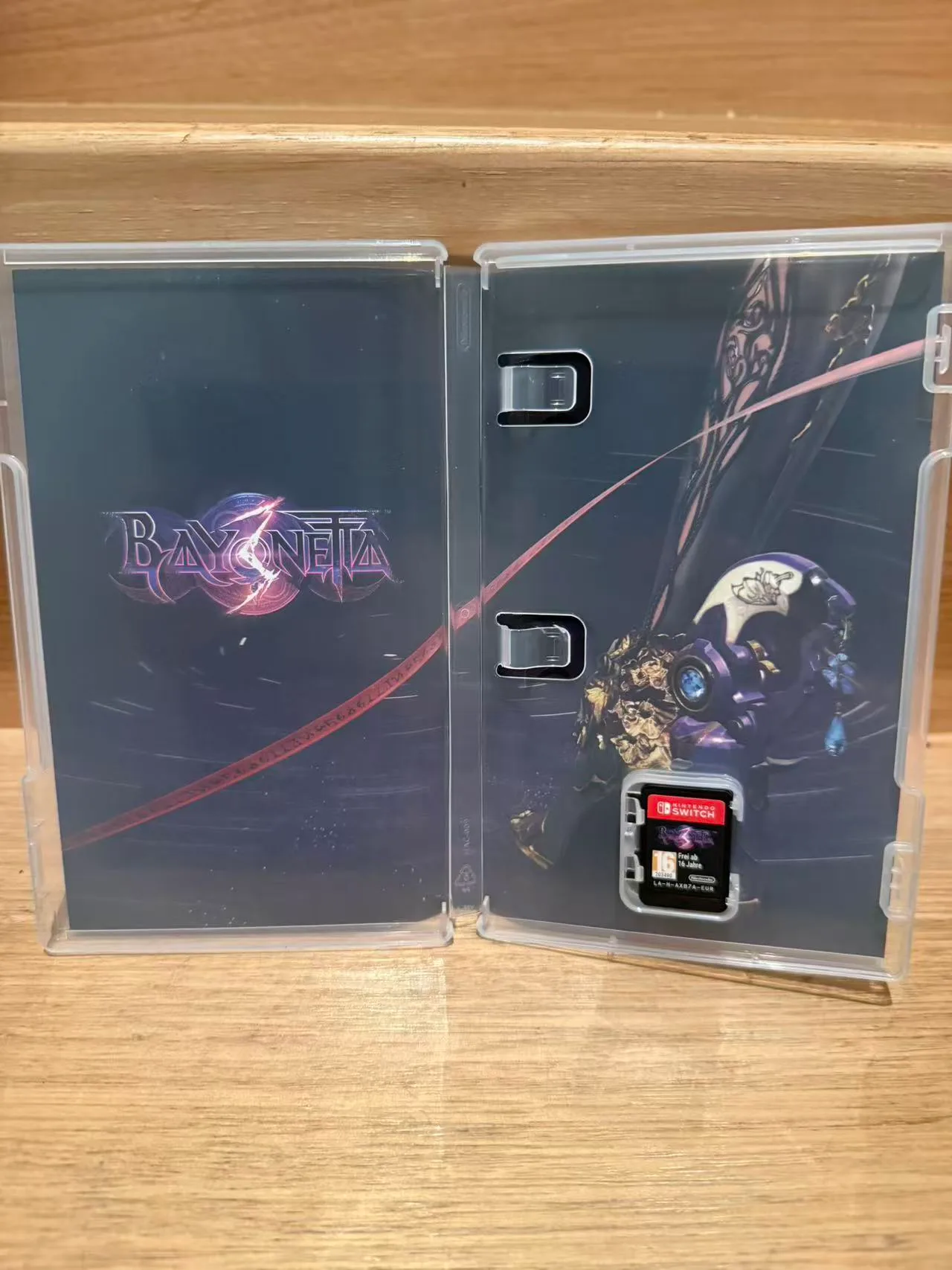 Bayonetta Nintendo Switch - Tested&working - Genuine - great condition — photo 3