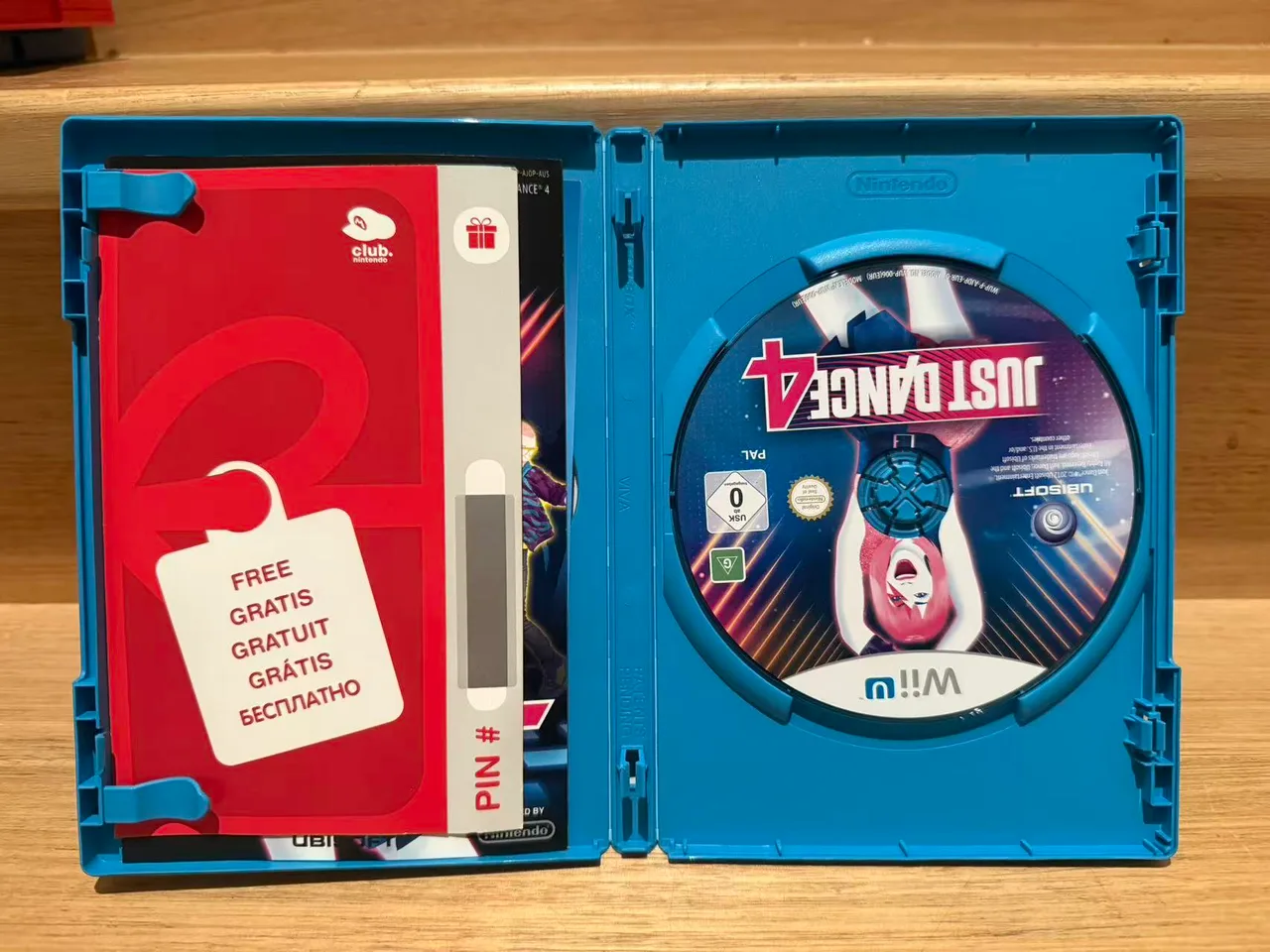 Just Dance 4 - Nintendo Wii U - Pal -Tested&Working - Genuine in great condition — photo 3