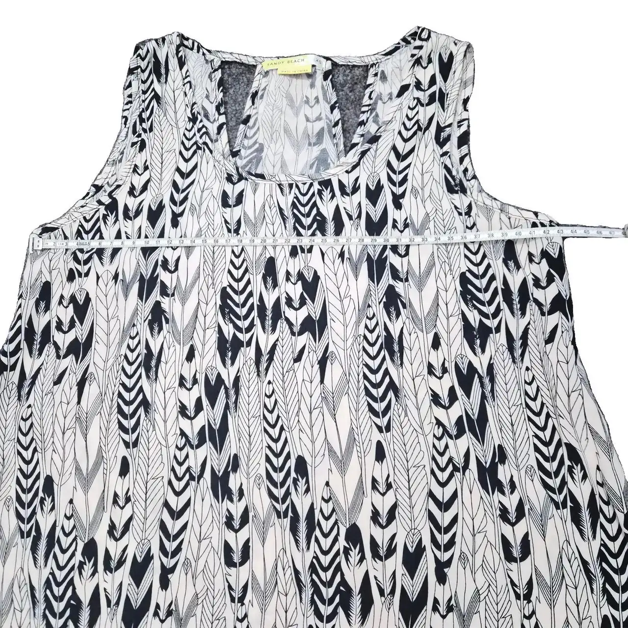 Sandy Beach XS Lightweight Feather Print Blouse Tank Top Cutout Back Boho Vibe – photo 5