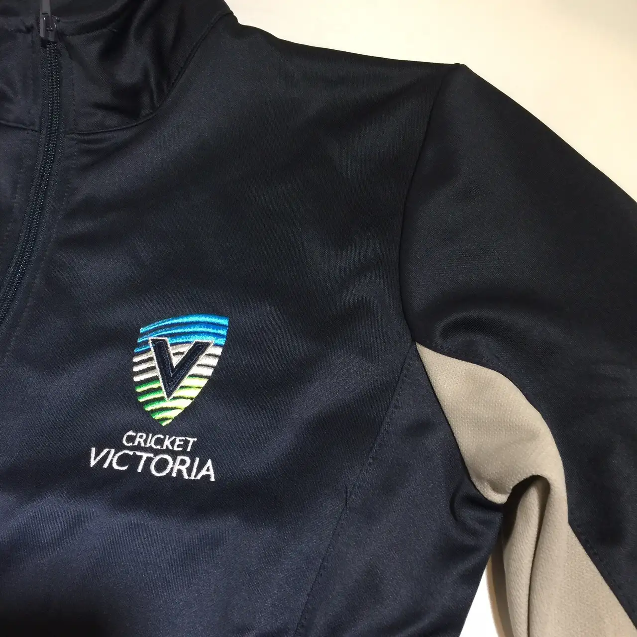 Cricket Victoria Size 12 Full Zip Jacket ‘Harmony In Cricket’ Embroidered – photo 2