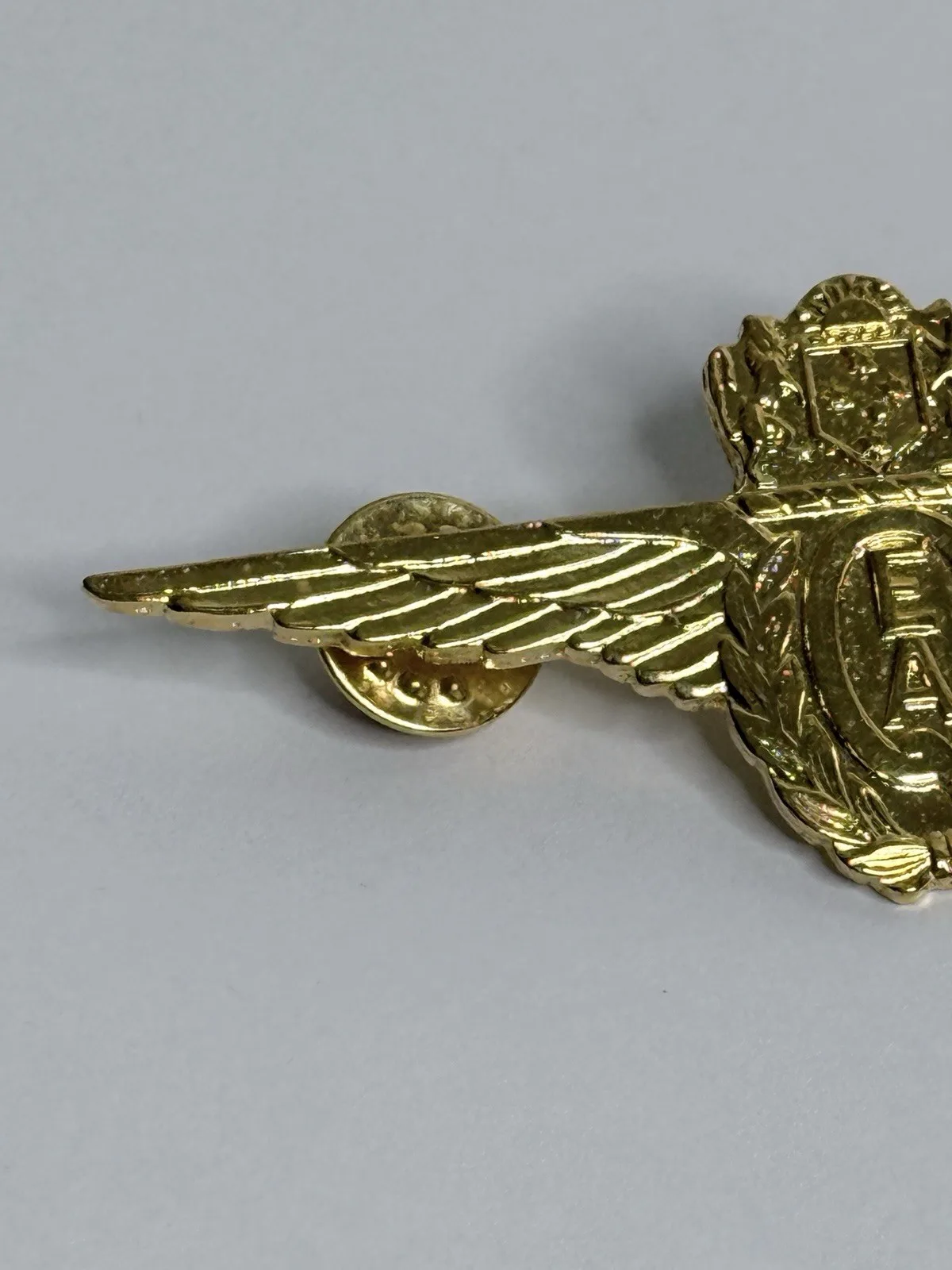 Vintage Qantas Empire Airways QEA Captain Pilot Wings Badge Gold Aviation – photo 4