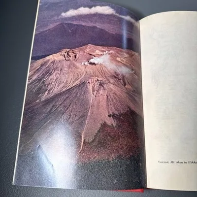 Colin Simpson A Time of Red Maples Hardcover Illustrated 1956 Japan – photo 6