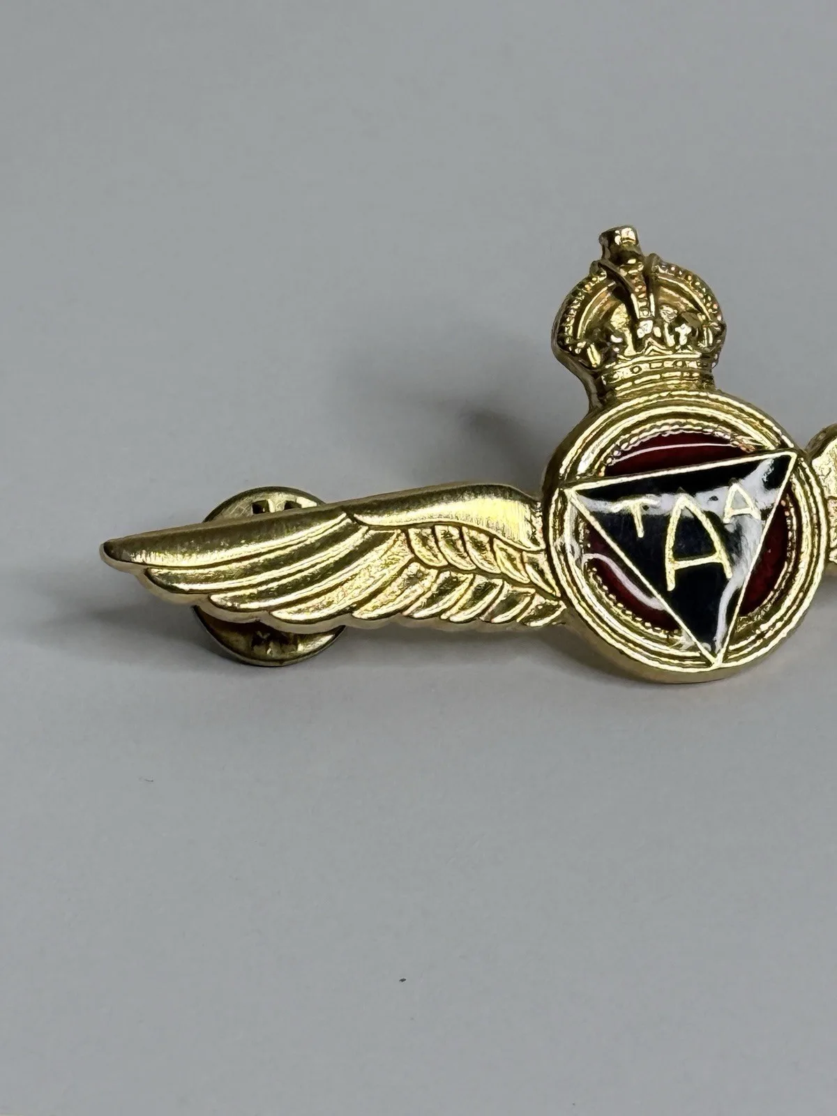 Vintage TAA Trans Australia Airlines Pilot Wings Badge Gold Crown Aviation – photo 4