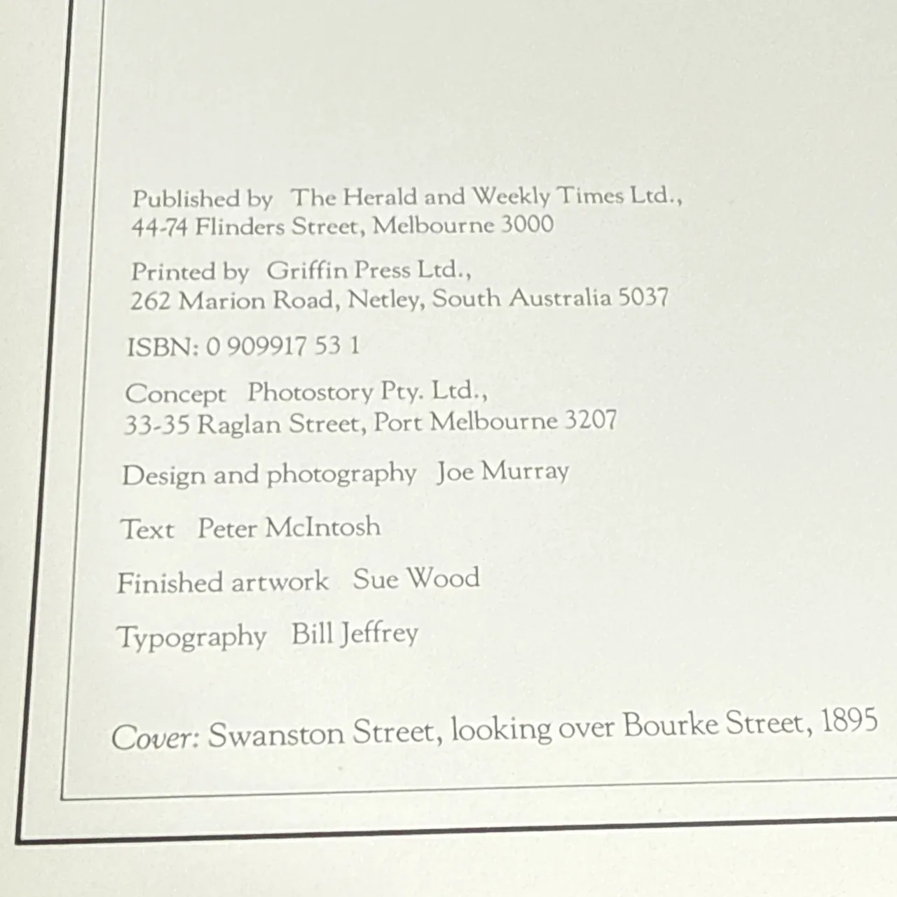 The Streets of Melbourne from Early Photographs Paperback Collectible – photo 7
