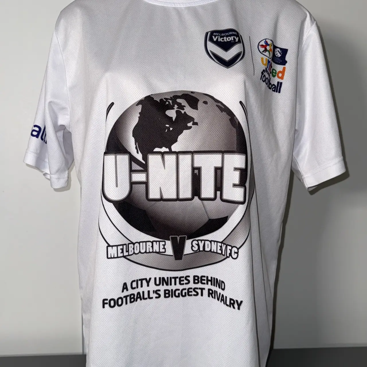 Melbourne Victory United Through Football T Shirt Mens M Australia Day 26 Rare – photo 2