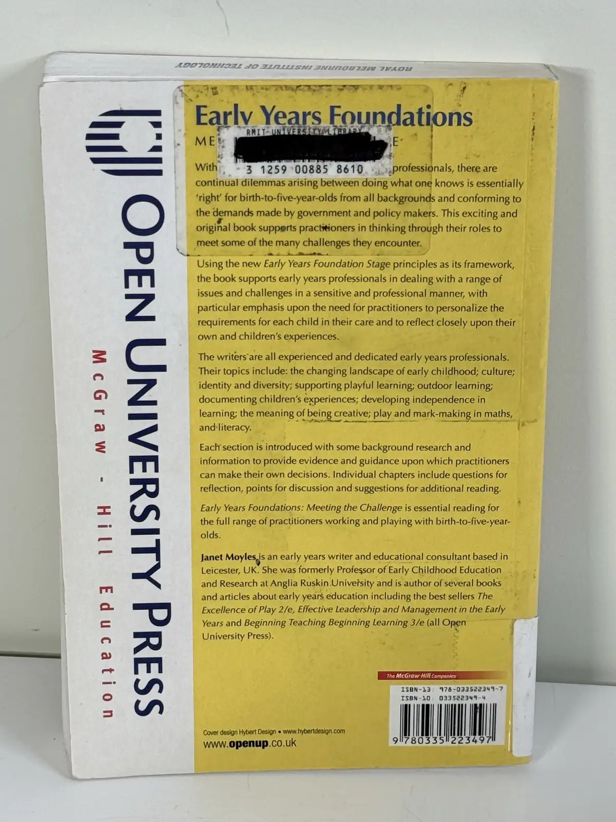 Early Years Foundations: Meeting the Challenge by Janet Moyles PB ISBN 97803352… – photo 3