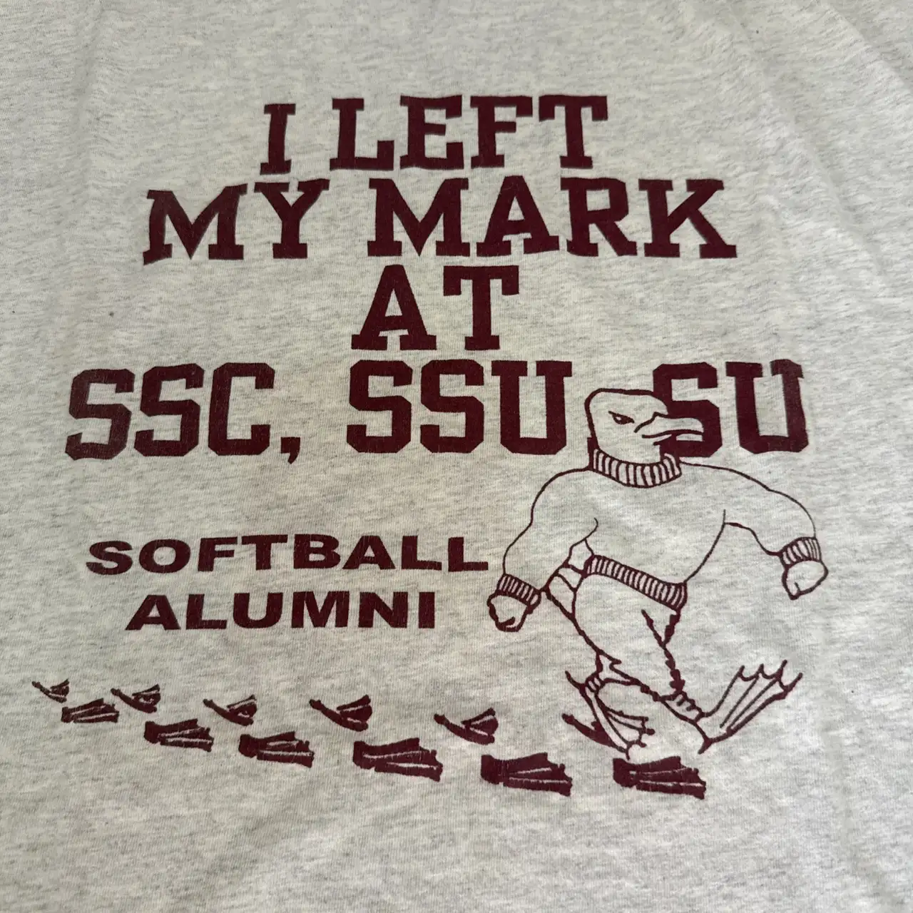 Salisbury University Softball Alumni T Shirt XL With Stains Russell – photo 5