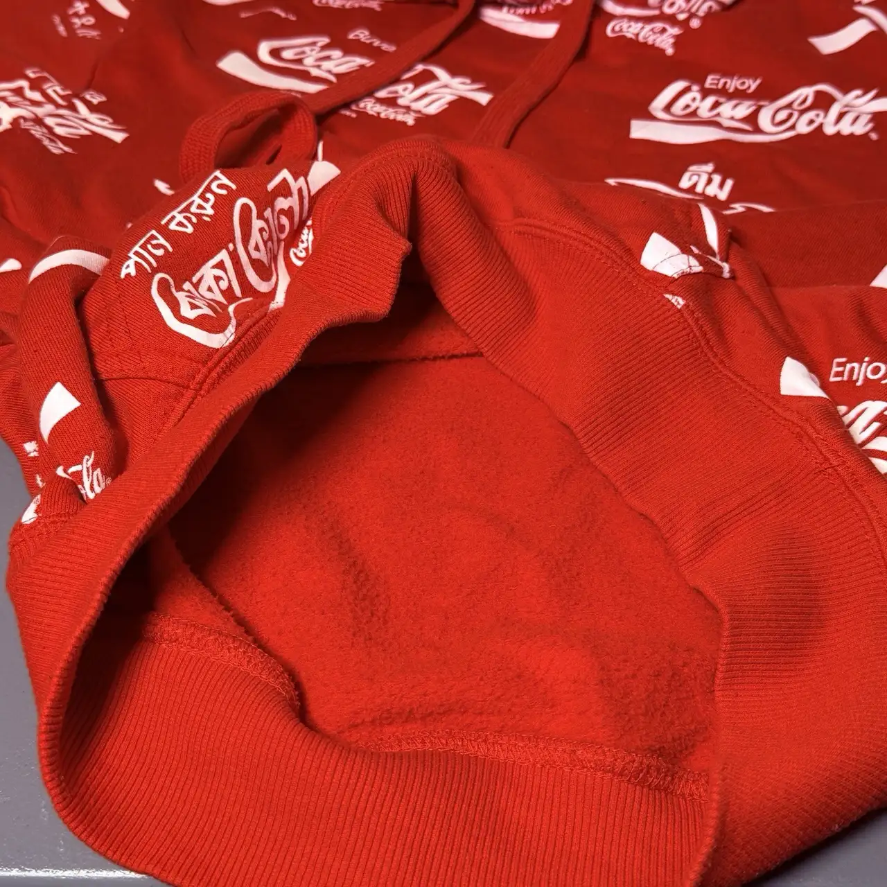 Coca Cola International Logo Red Hoodie Small Pullover Sweatshirt Rare – photo 10
