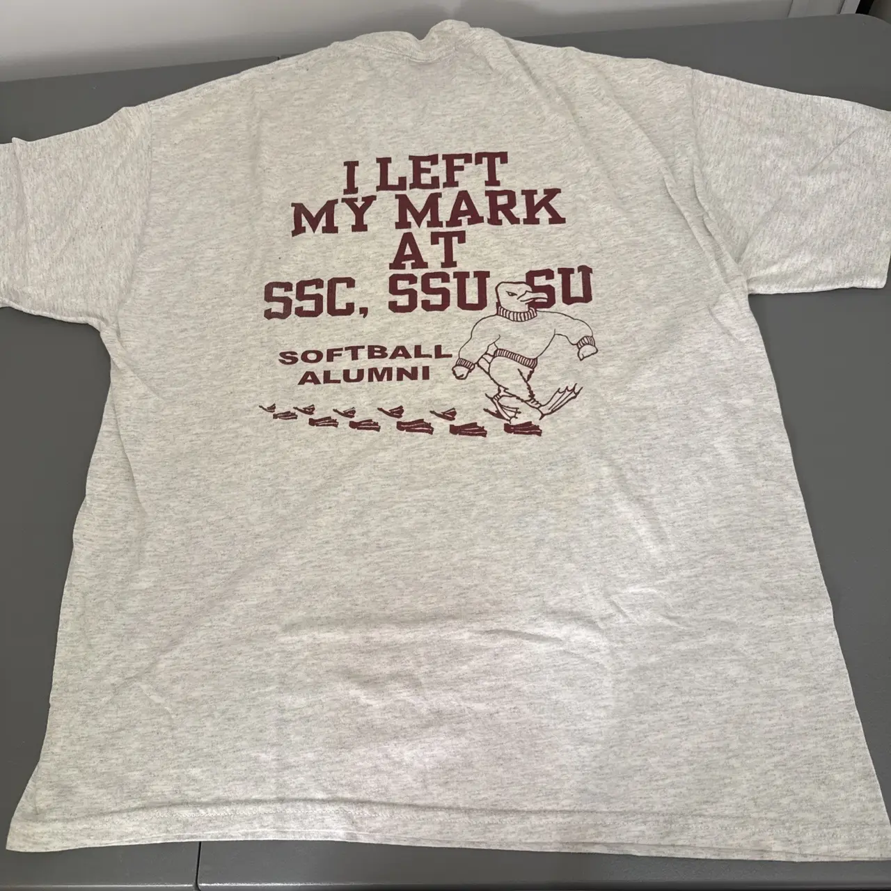Salisbury University Softball Alumni T Shirt XL With Stains Russell – photo 4