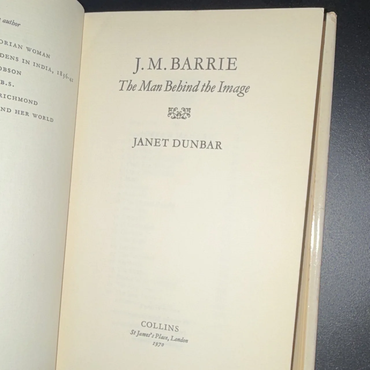 Janet Dunbar J.M. Barrie: The Man Behind the Image HC w/ Dust Jacket (1970) – photo 2