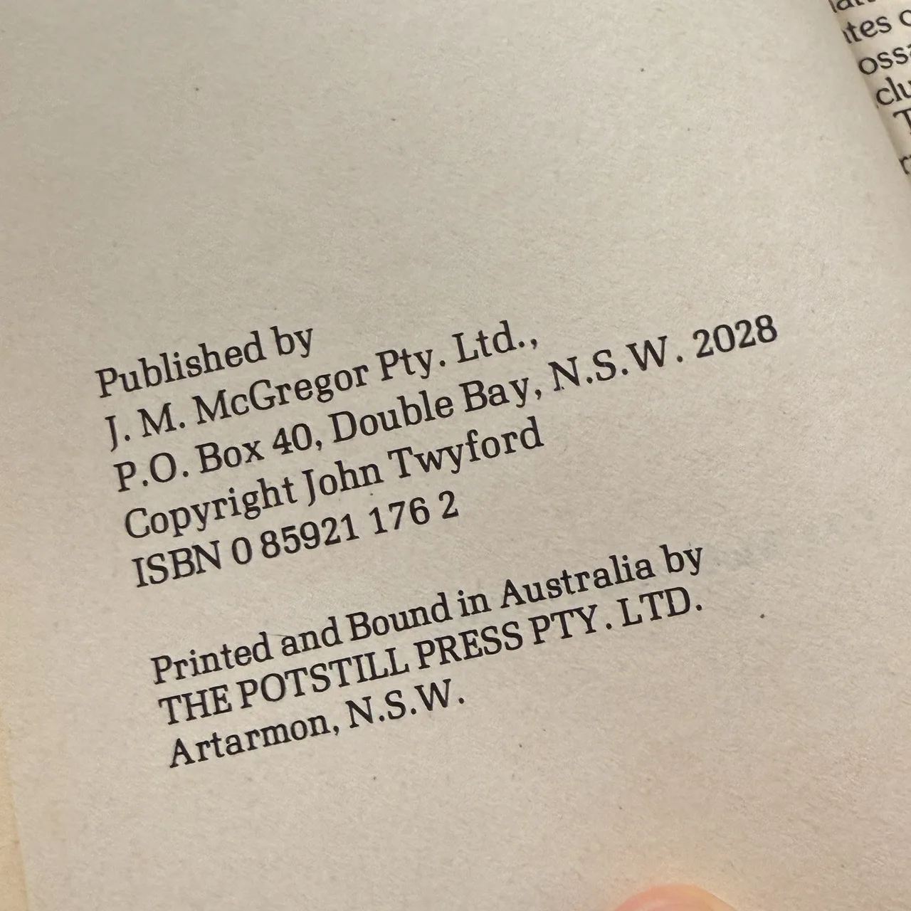 The Layman And The Law In Australia McGregor Vintage Paperback – photo 4