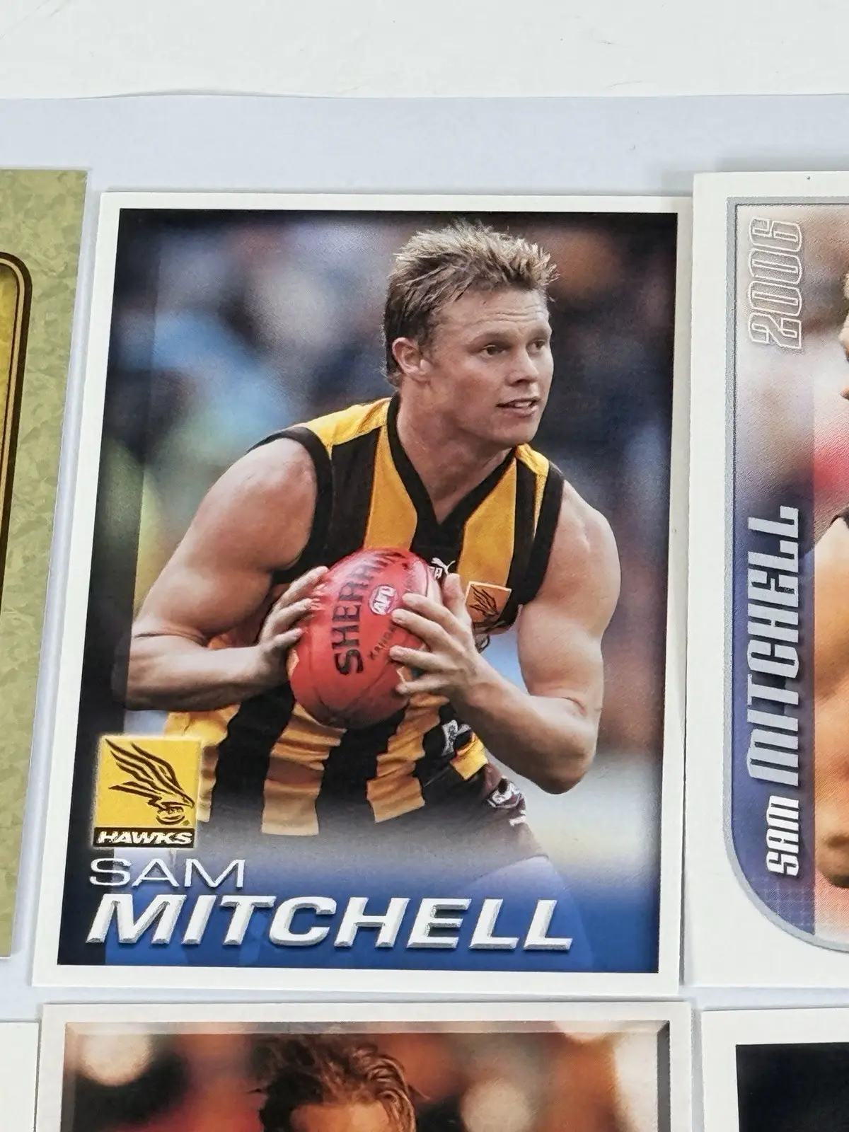 Select Sam Mitchell Hawthorn Hawks AFL 2009 Best & Fairest 6 Card Lot – photo 3