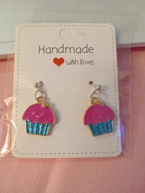 Cupcake stud earrings
