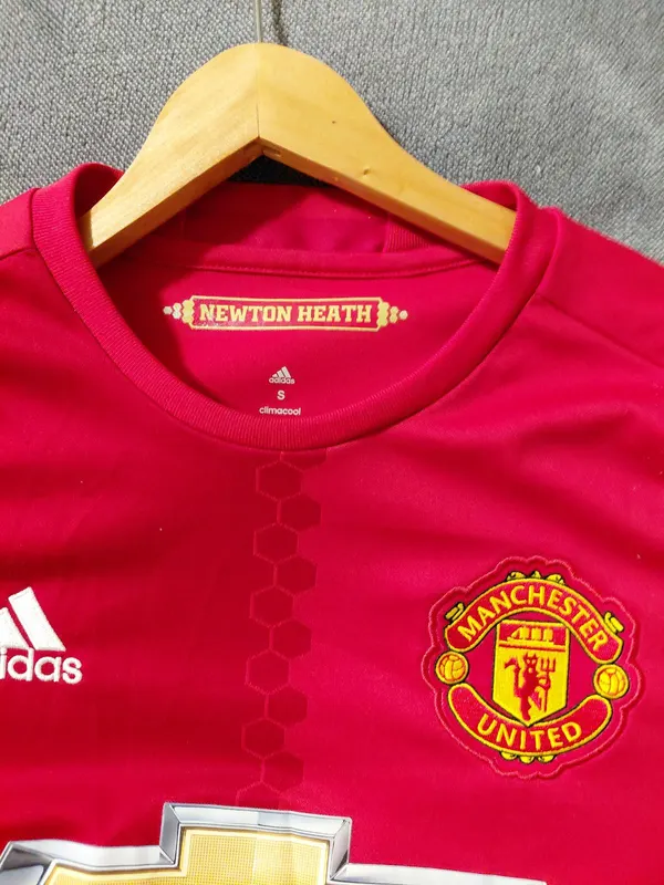 Manchester united shirt