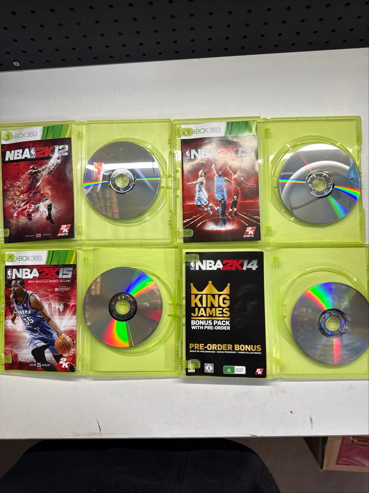 Xbox 360 NBA 2K 11,12,13,14,15 - NBA Live 08,09,10 All w' Manual 8x Game Bundle — photo 7