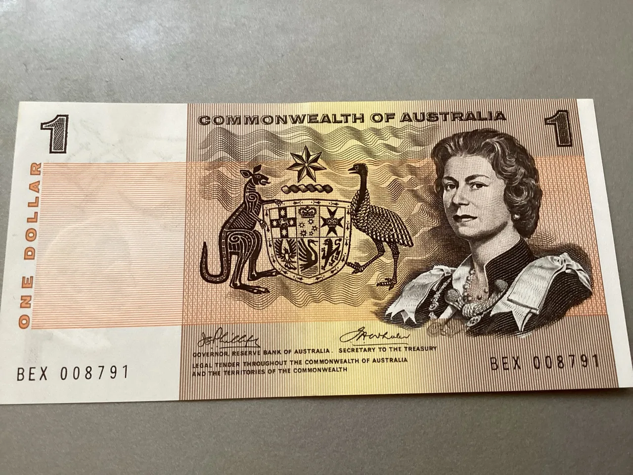 Set of Commonwealth of Australia notes – photo 3