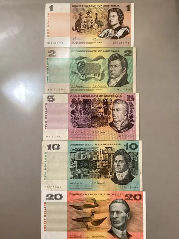 Set of Commonwealth of Australia notes