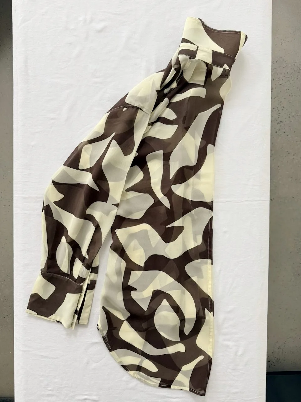 Country Road Silk Chiffon Abstract Print Shirt | Size 10 | NWOT – photo 8