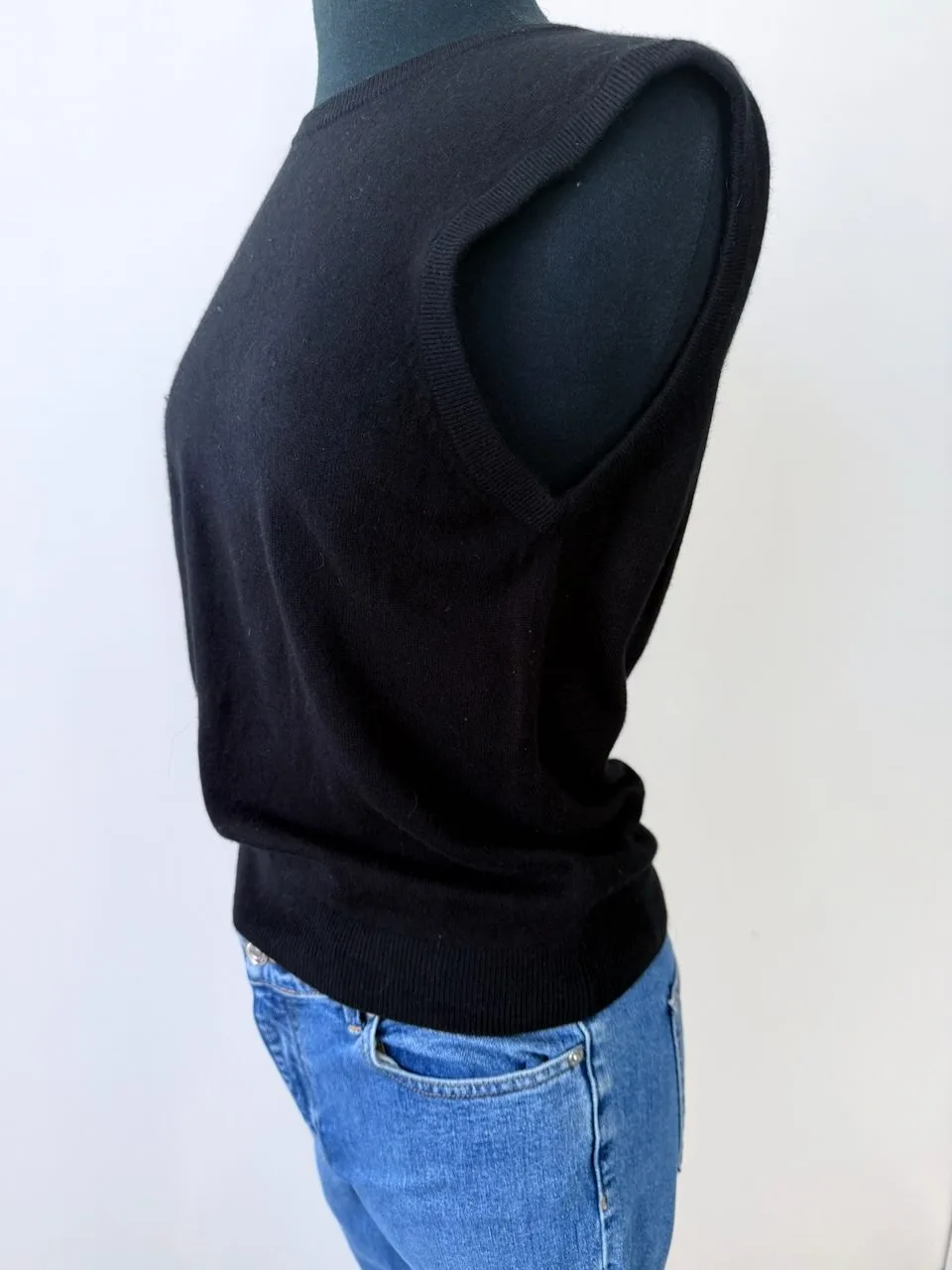 Country Road 100% Wool Sleeveless Knit | Black – photo 3