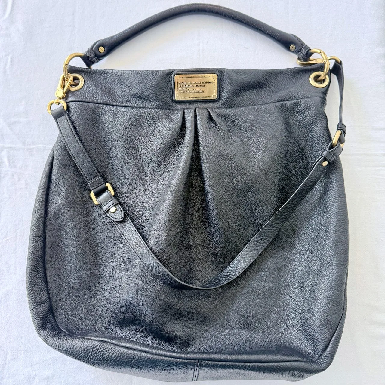 Marc by Marc Jacobs Classic Q HUGE Hillier Leather Hobo in black – photo 4