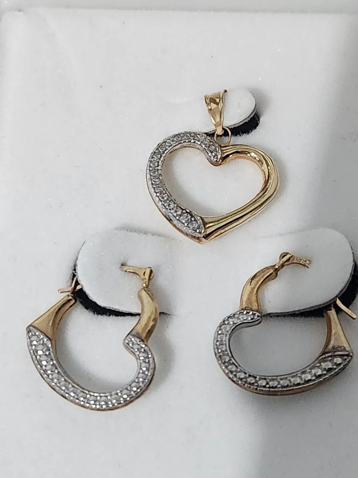 9ct/9k gold heart earrings and pendant set, - prouds — photo 3