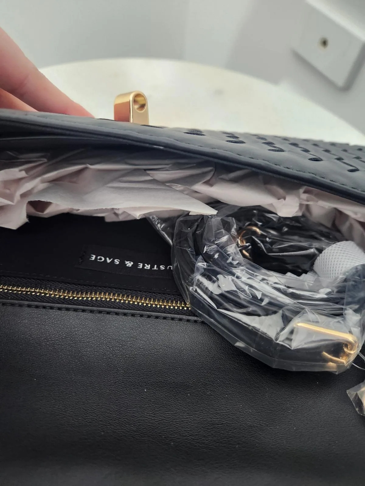 Lustre and sage woven Clutch with crossbody strap — photo 5