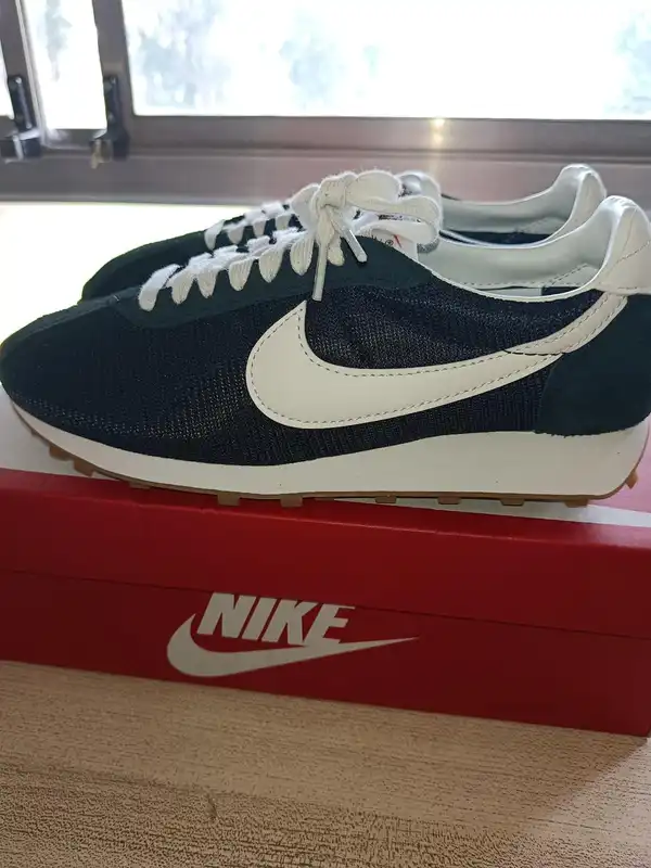 Nike L.D 1000 Ladies Size 10us