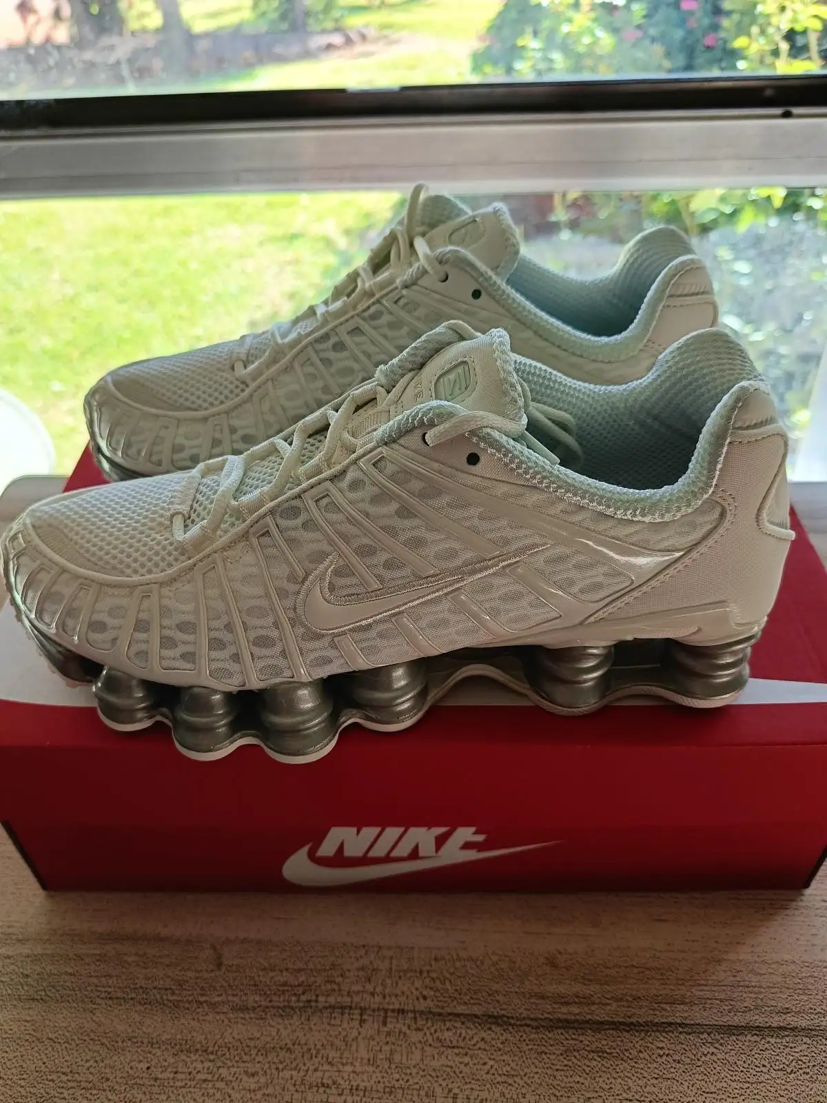 Nike Shox white Size 8us Ladies – photo 3