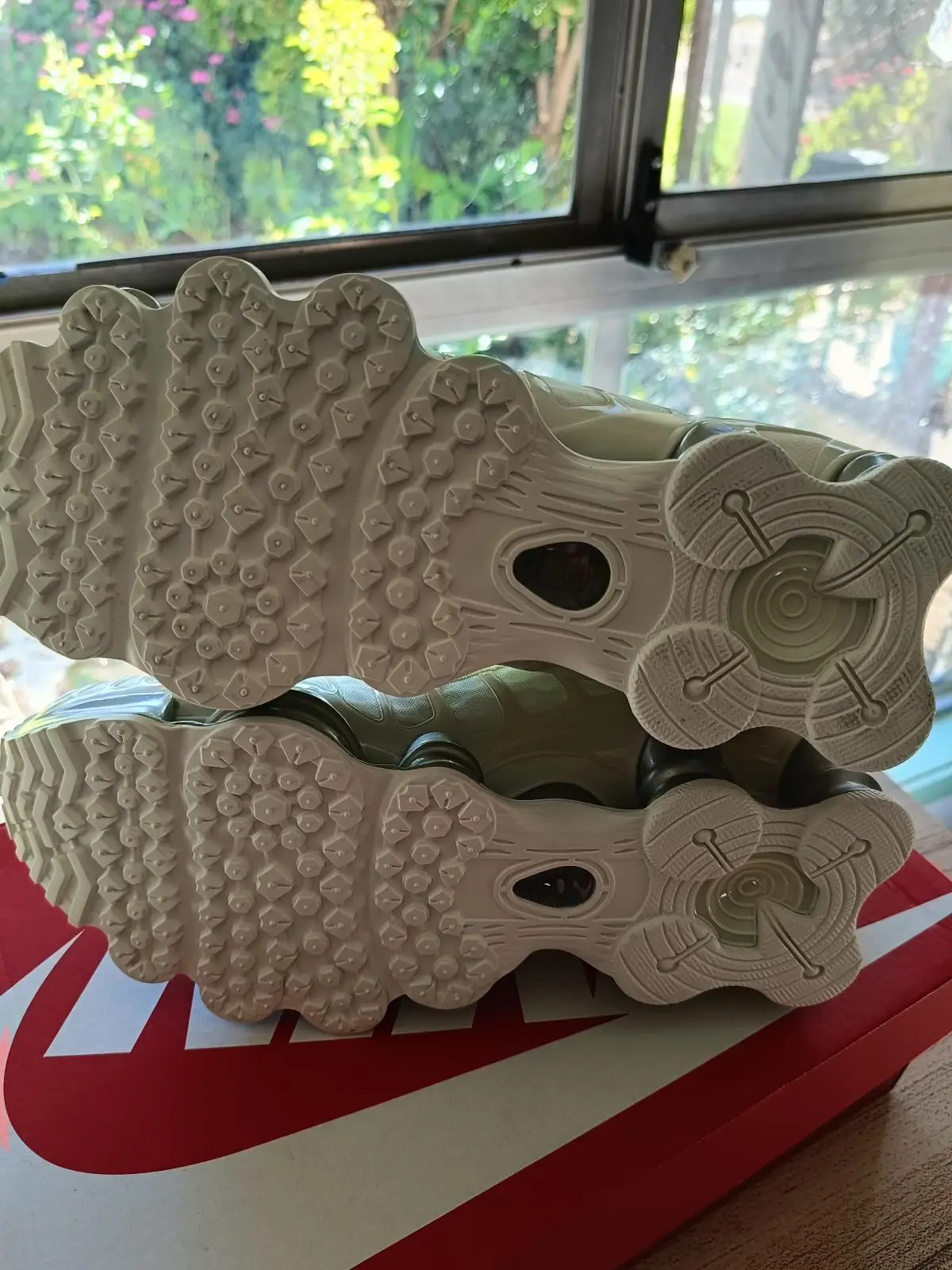 Nike Shox white Size 8us Ladies – photo 6