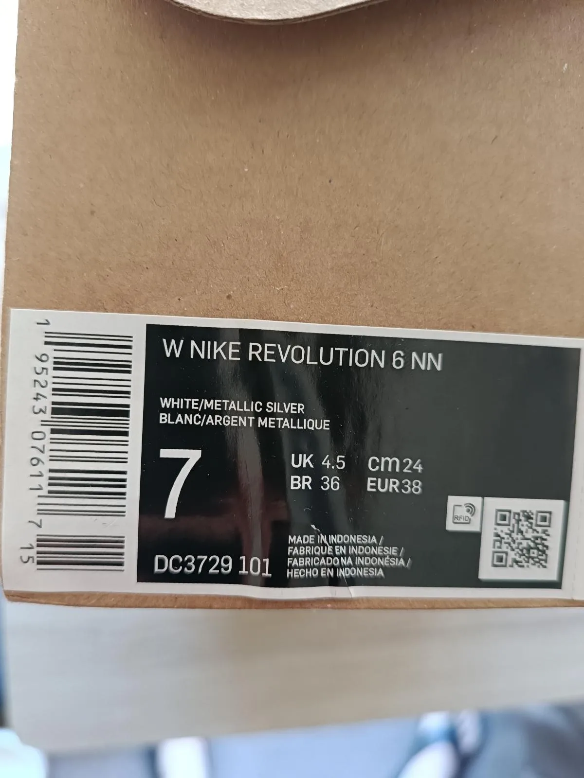Nike Revolution Size 7 Ladies – photo 5