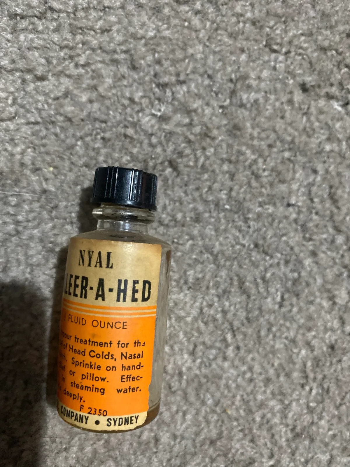 Vintage medicine bottle — photo 3