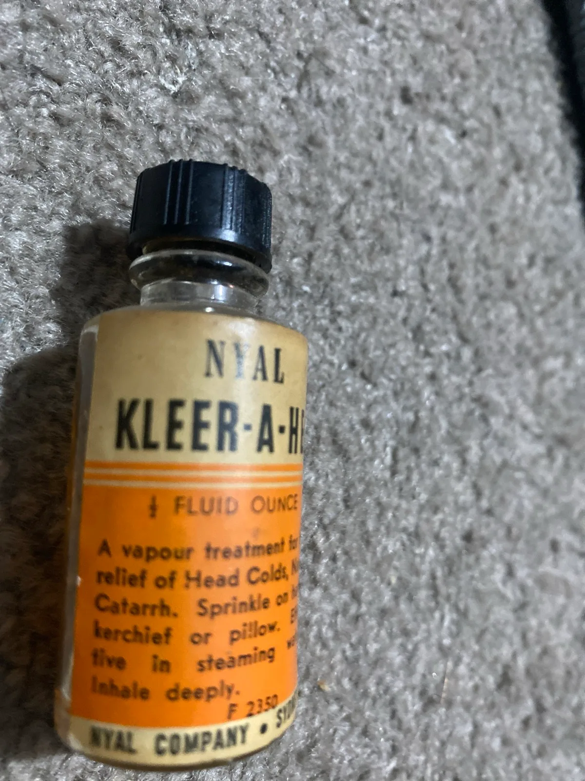 Vintage medicine bottle — photo 2