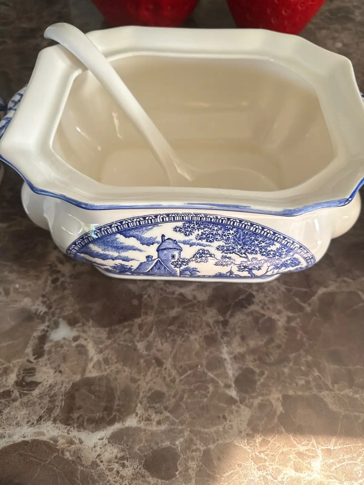 Fine china – photo 2