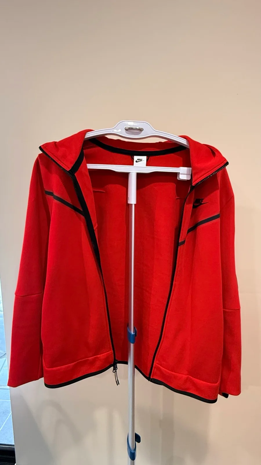 Nike zip up hoodie in great condition like new – photo 9