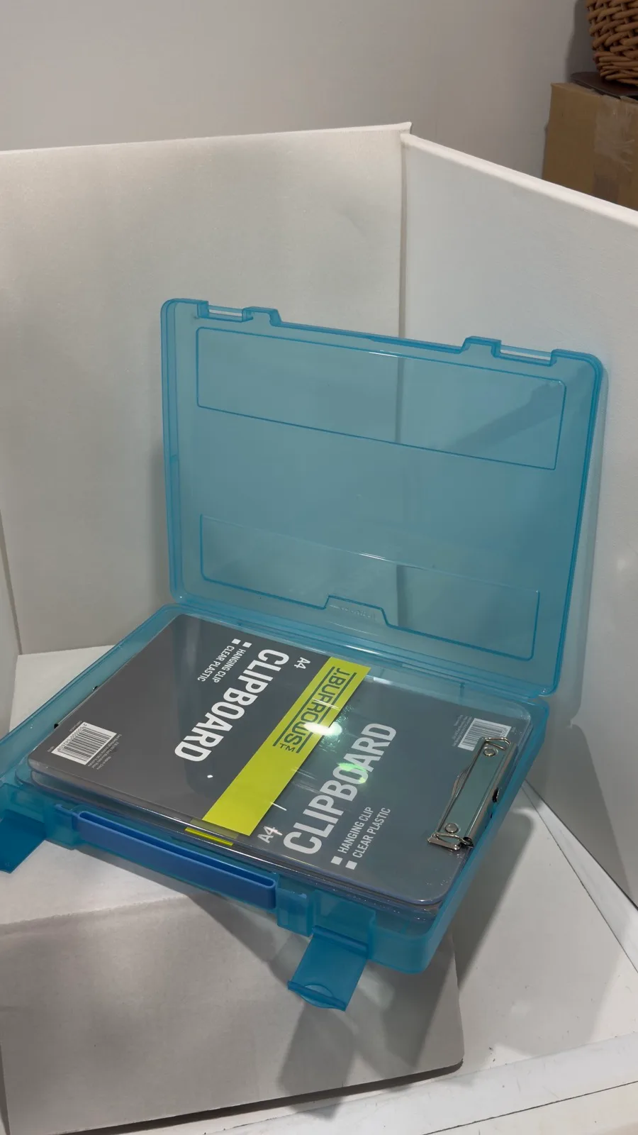Clipboards and storage folder — photo 2