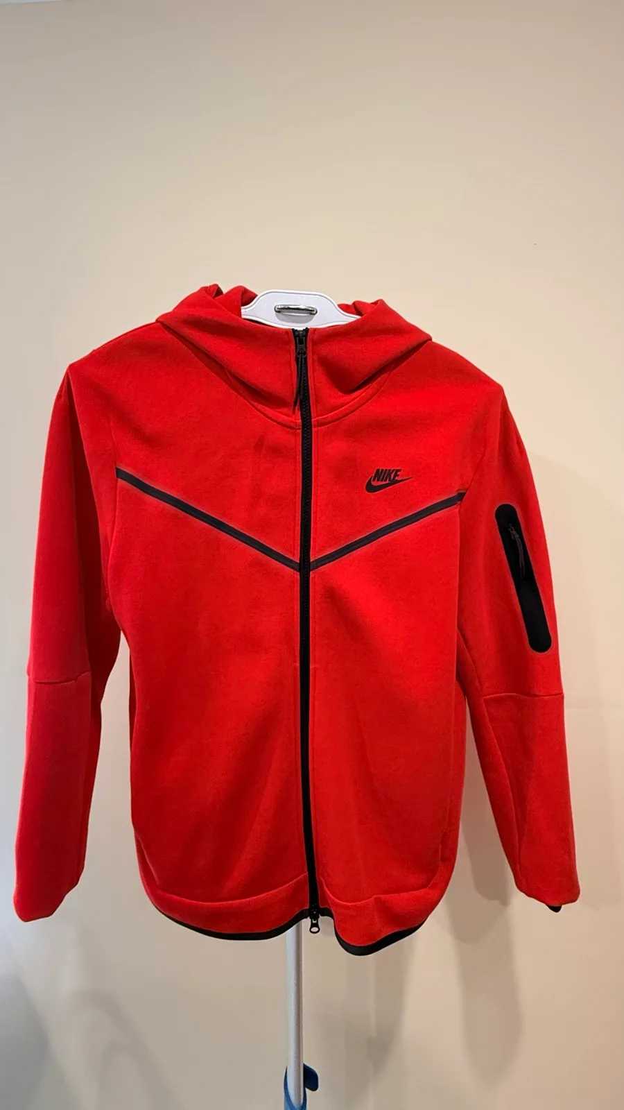 Nike zip up hoodie in great condition like new – photo 3