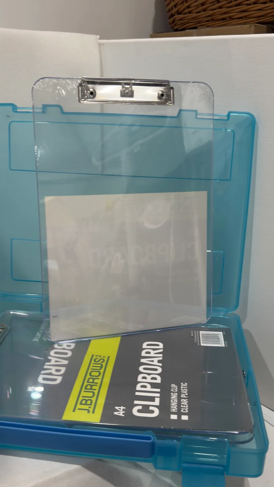 Clipboards and storage folder — photo 4