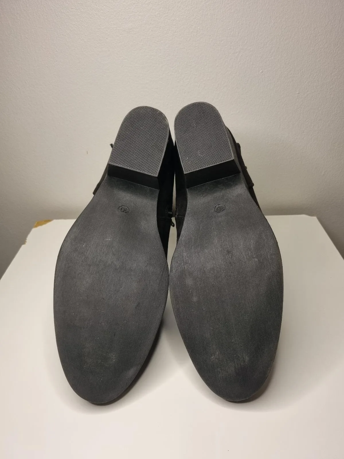 Black faux suede ankle boots — photo 3