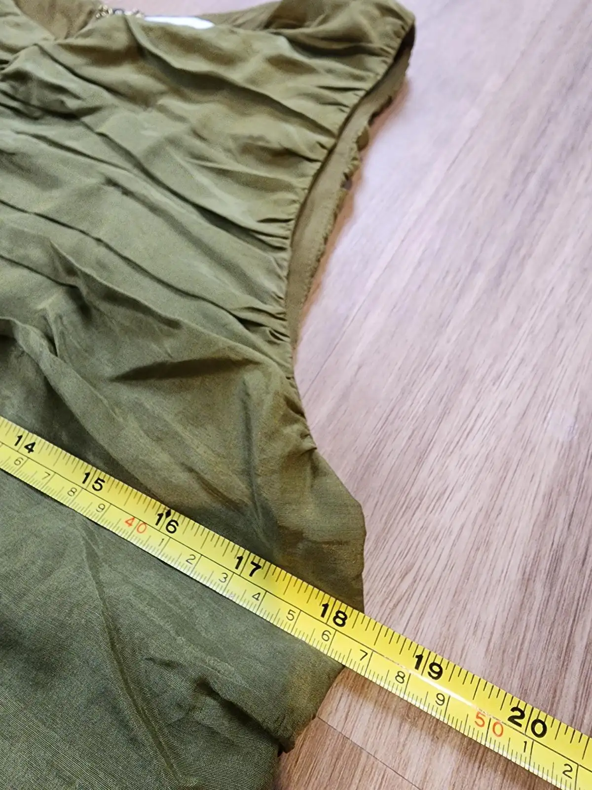 DISSH Olive Moss Green Ruched Quiet Luxury Zip Back Crop Top Size 12 M – photo 7
