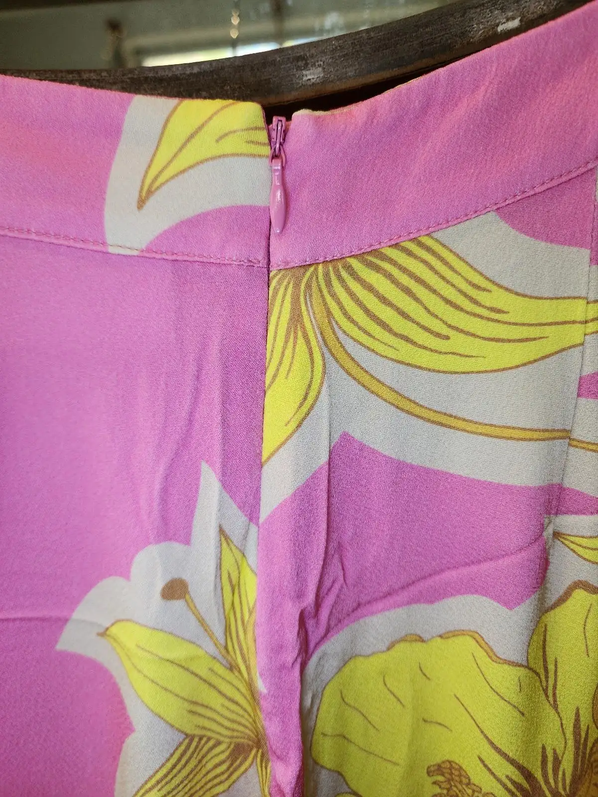 The Wolf Gang "Magda" Dahlia Floral Wide-Leg Split Tropical Resortwear Pants M – photo 6